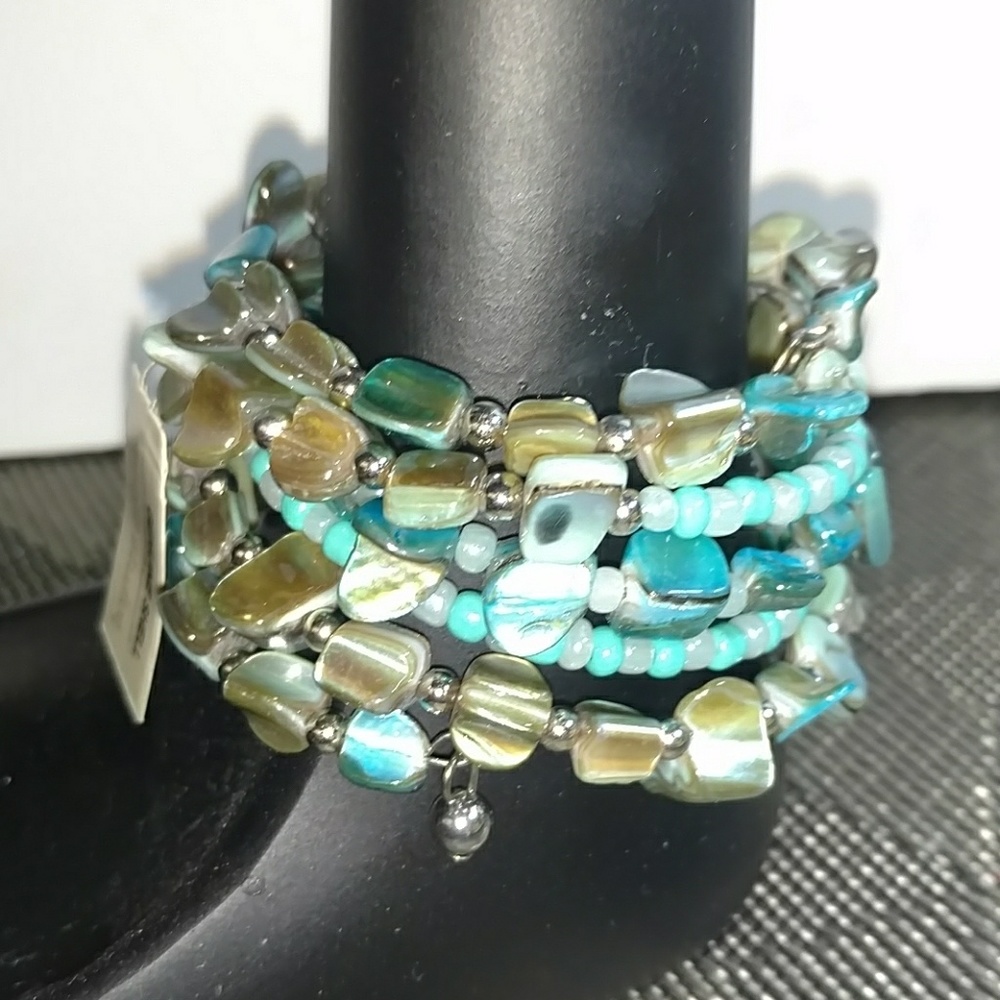 LIFESTYLE STUDIOS SHELL WRAP BRACELET